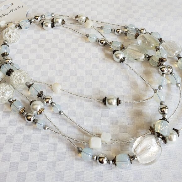 Extra Long Beaded Vintage Necklace - Picture 2 of 7